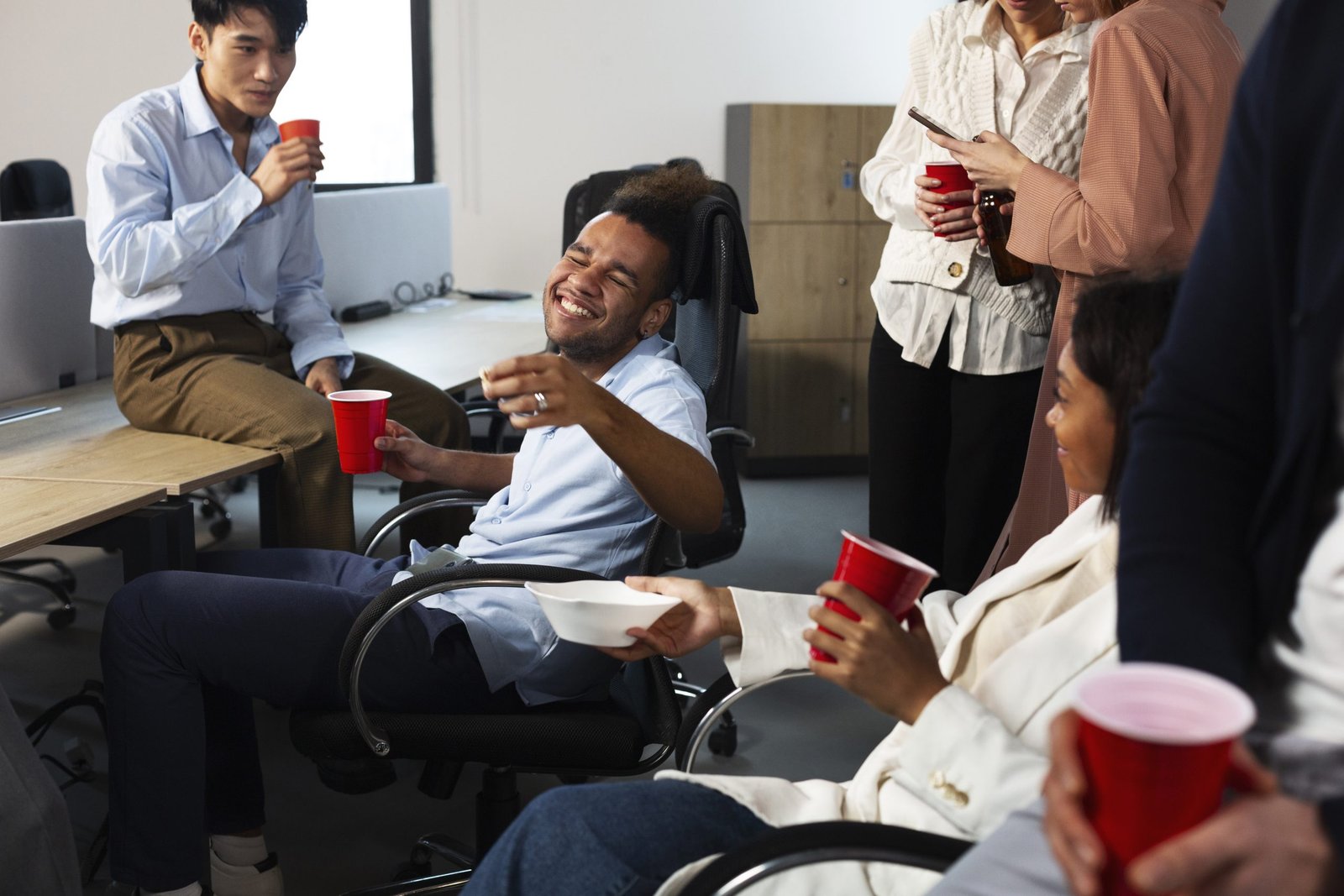 colleagues-having-fun-business-event